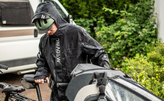 Ab wann sind Regenjacken wirklich wasserdicht?